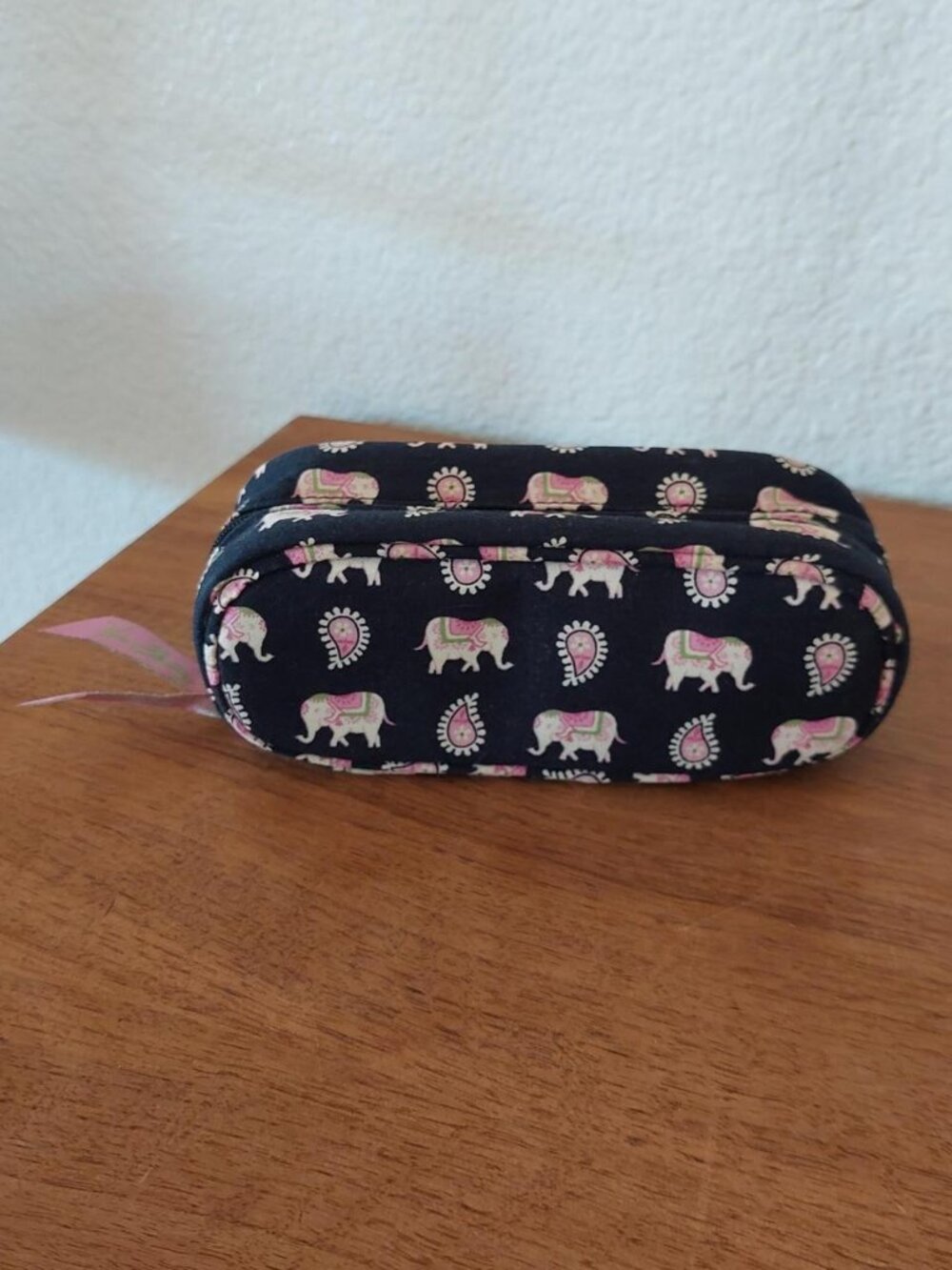 vera bradley Pink and navy elephant glasses pencil case with white and pink elep